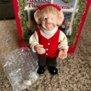Zims The Elves Themselves elf figurine Thadius MIB